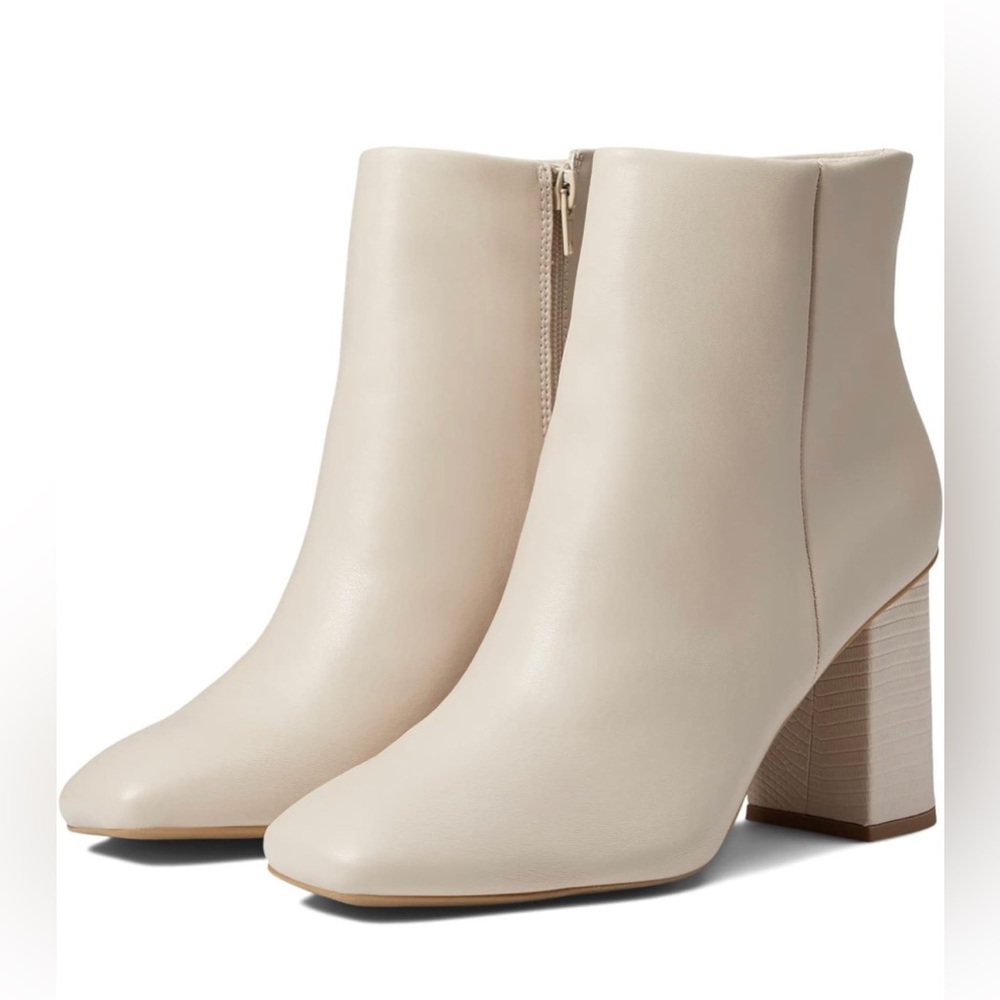 New-DV Dolce Vita Maudry Ankle Boot, size 7